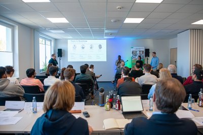 Publikum vom Ideenwettbewerb. 