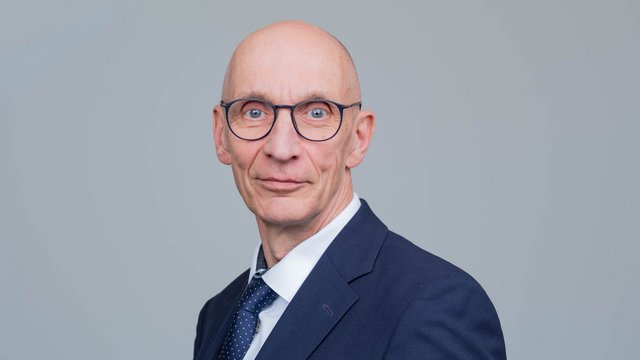 Nebenberuflicher Vizepräsident für Studium und Lehre