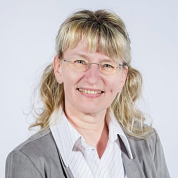 Porträt von Annett Pötsch